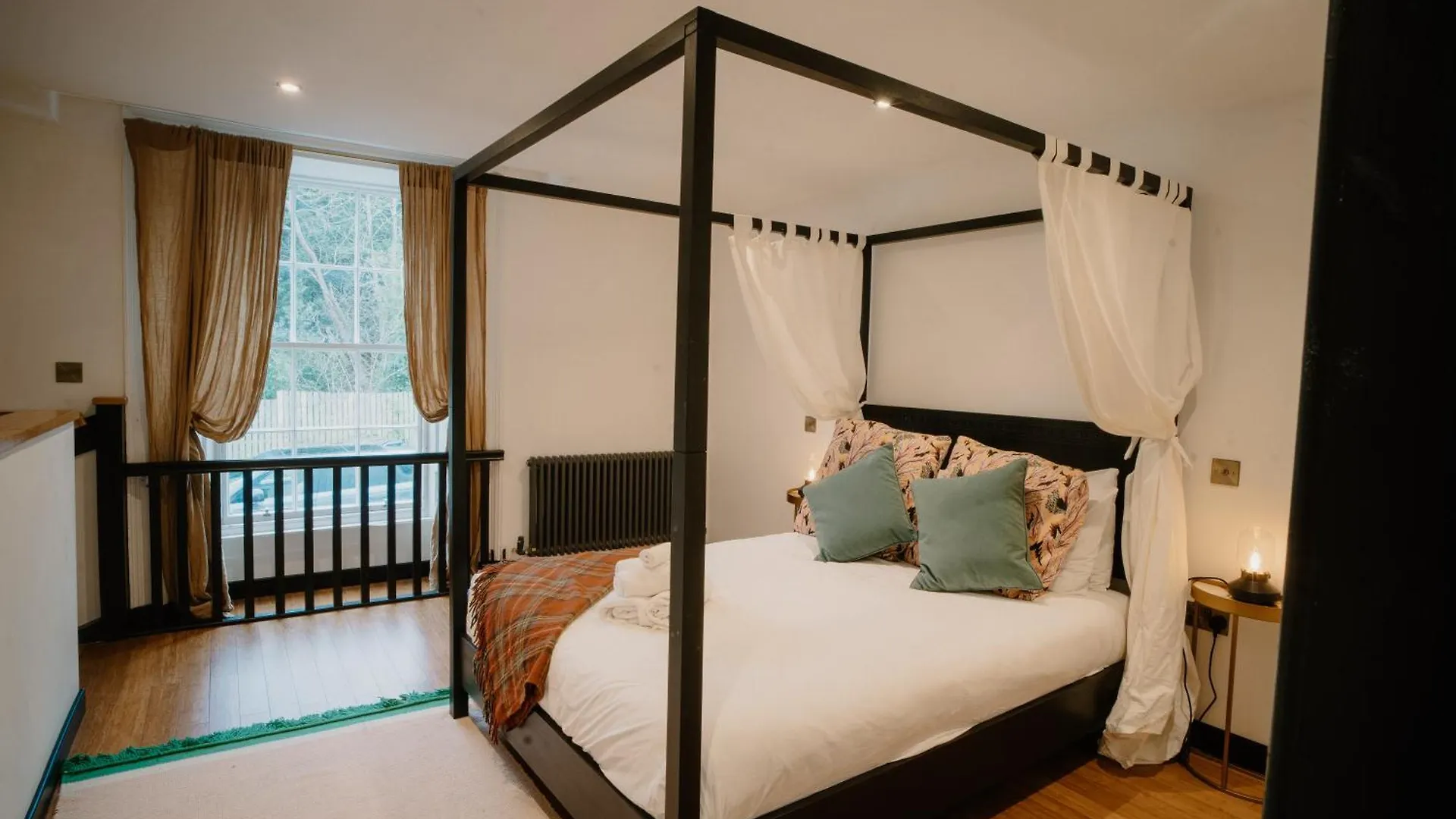 Slateford House 1770 Luxury Aparthotel By The House Of Danu Edinburgh